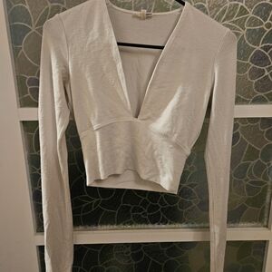 Wilfred Cream V-Neck Crop Top